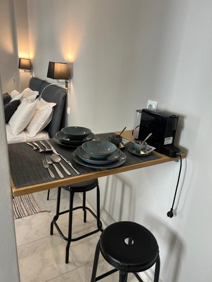 아테네 Living Near Acropolis By Sylvia Staikou At Nikis Str 아파트 외부 사진